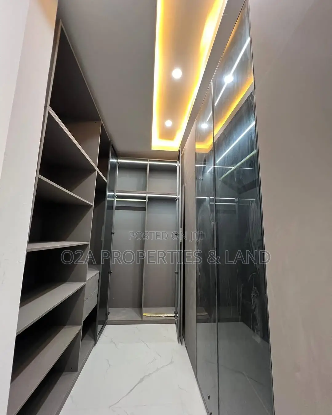 4bdrm House in Adjiringanor, Otano for sale in Otano