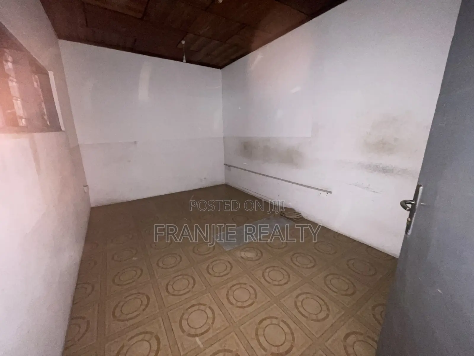 Office Space For Rent At Maccarty Hills. in MacCharty Hills