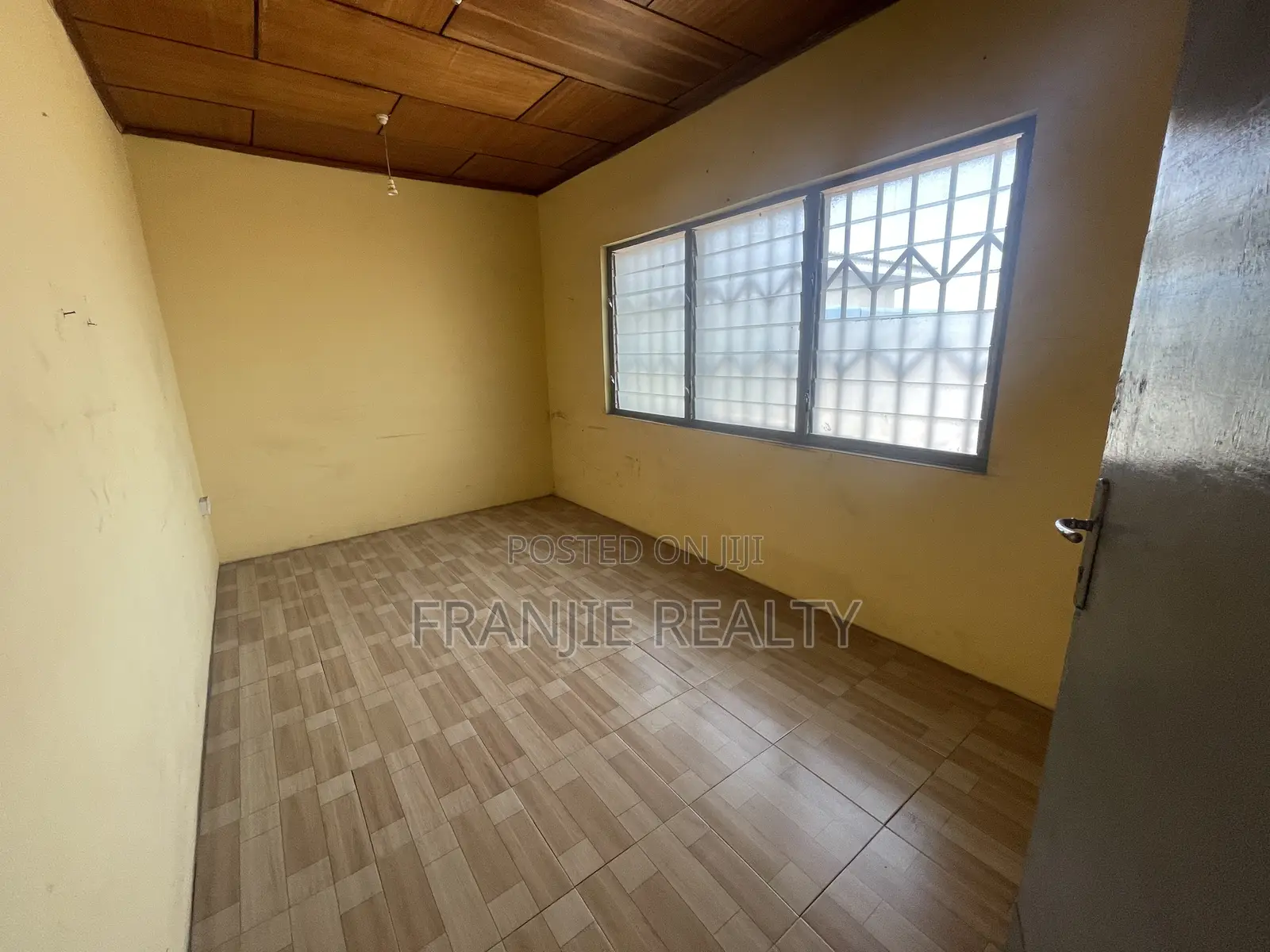 Office Space For Rent At Maccarty Hills. in MacCharty Hills