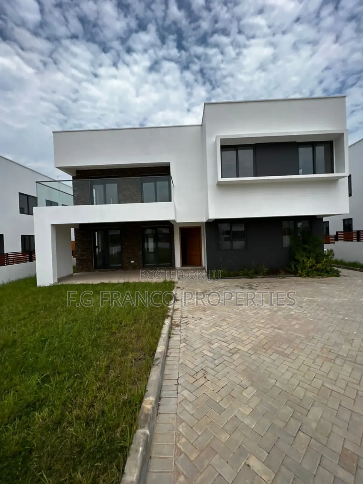4bdrm House in Kg. Franco, Airport Residential Area for rent in Airport Residential Area