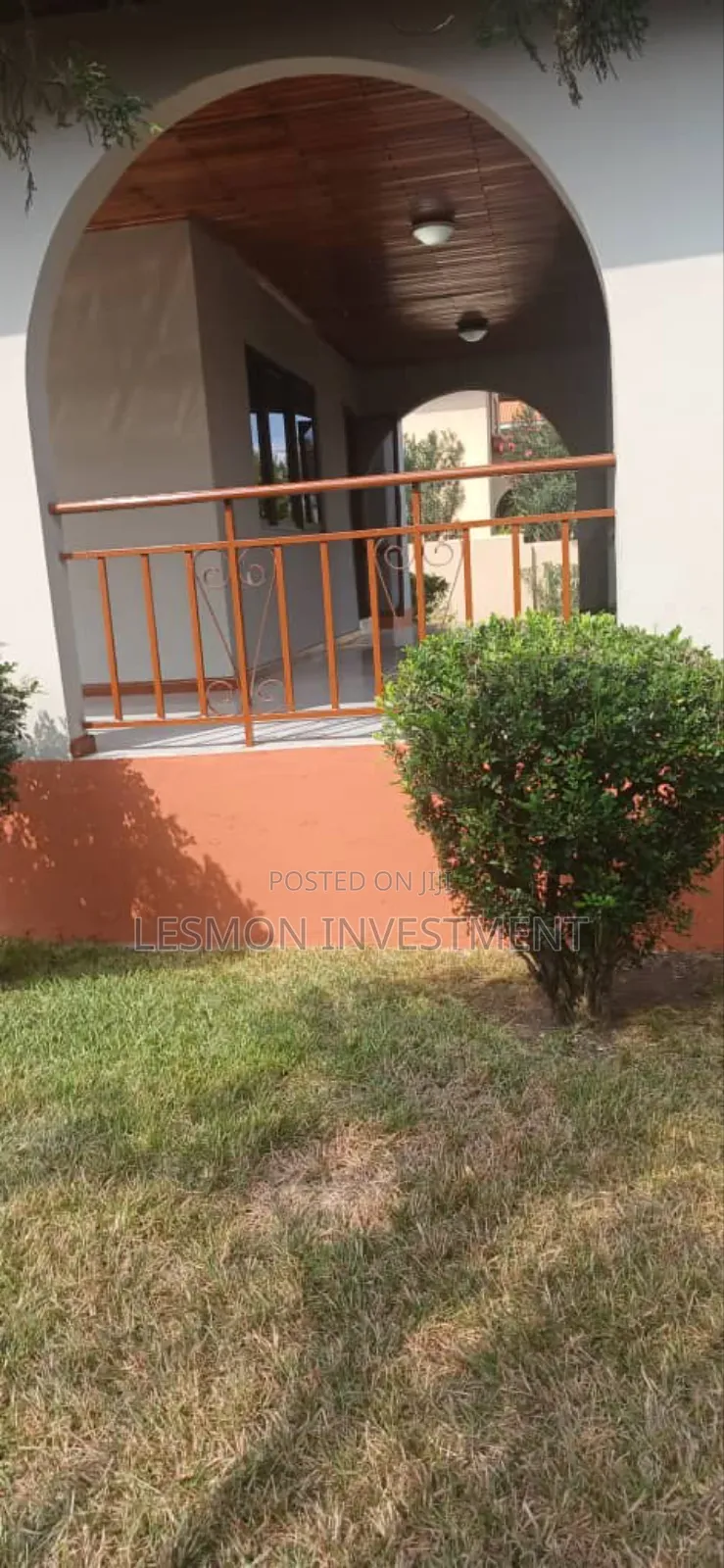 4bdrm Duplex in Spintex for rent in Spintex