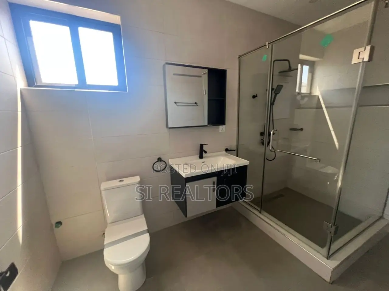 5bdrm House in Labone for rent in Labone SHS Area