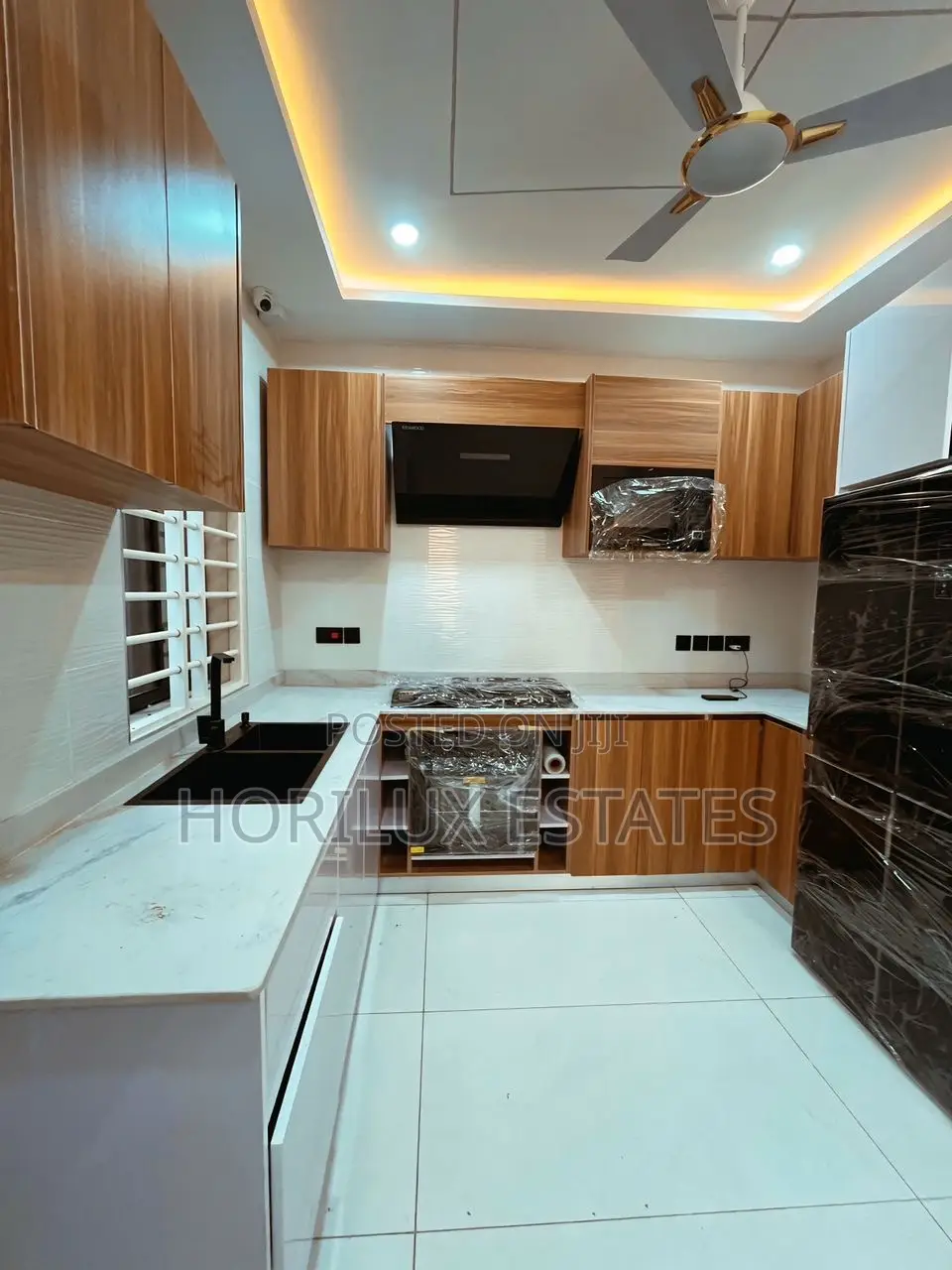 4bdrm Duplex in Horilux Estates, East Legon for sale in East Legon