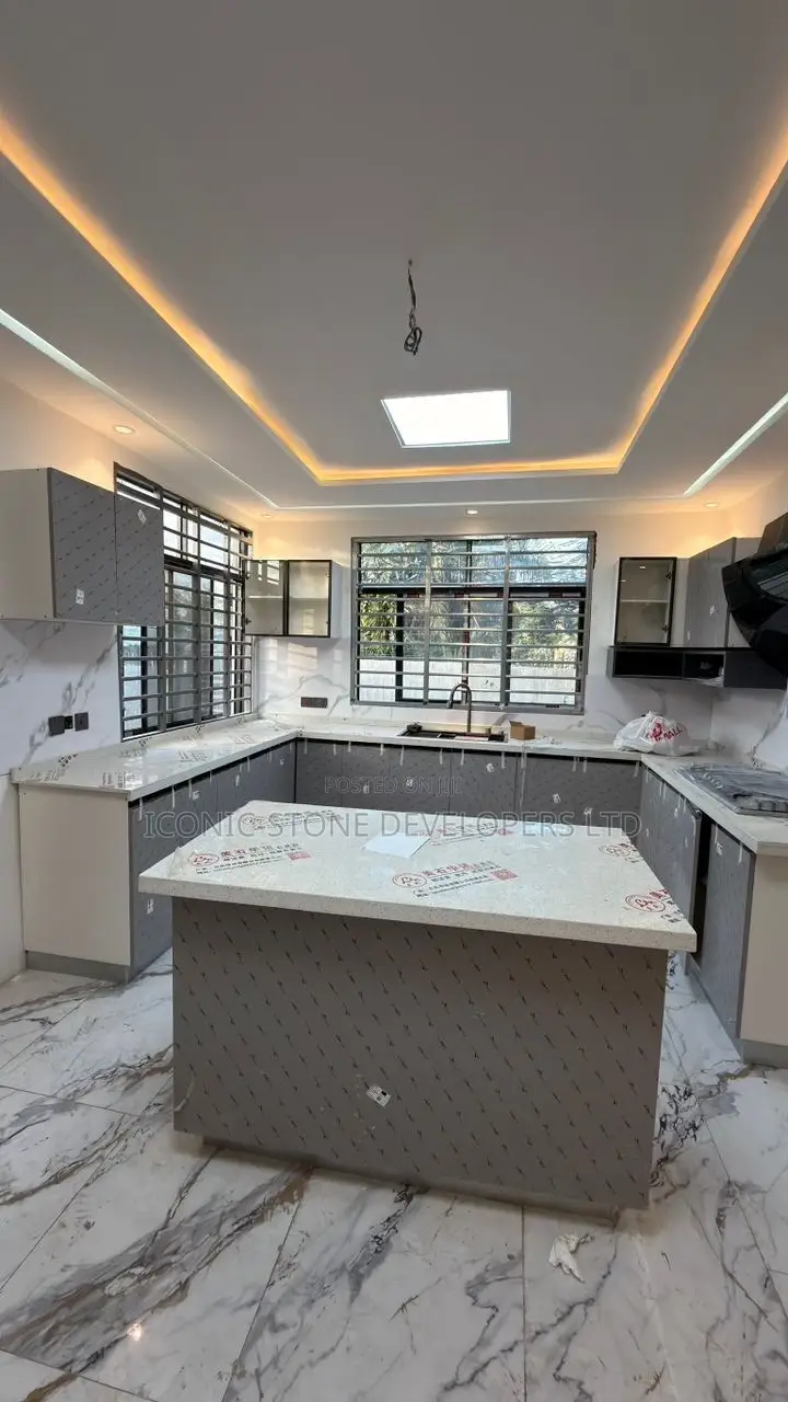 4bdrm House in Ashaley Botwe, Little Roses Area for sale in Little Roses Area