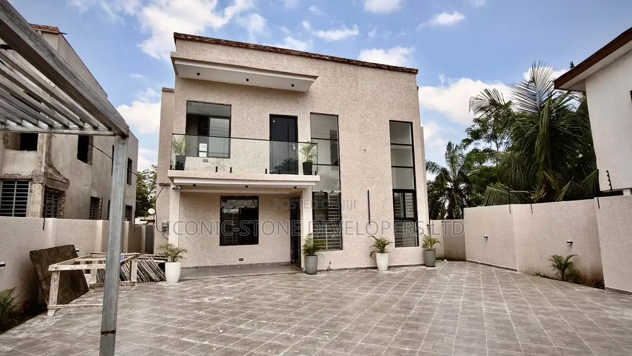 4bdrm House in Ashaley Botwe, Little Roses Area for sale in Little Roses Area