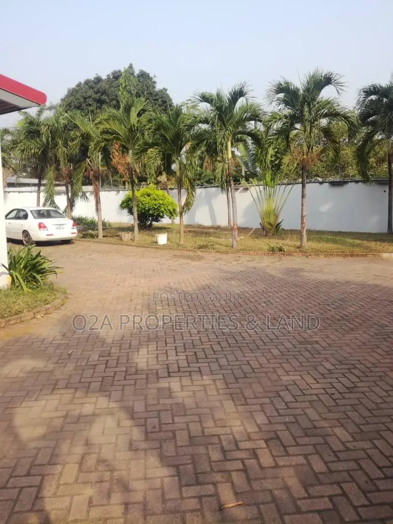 6bdrm House in Airport Residential for rent in Airport Residential Area