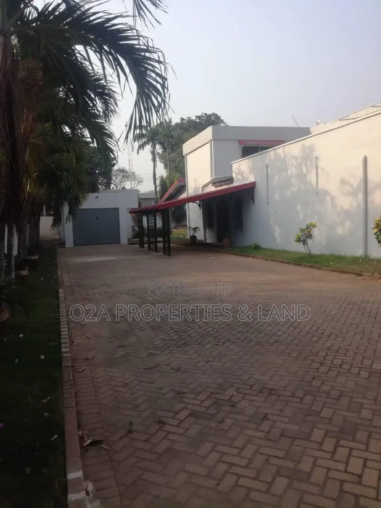 6bdrm House in Airport Residential for rent in Airport Residential Area