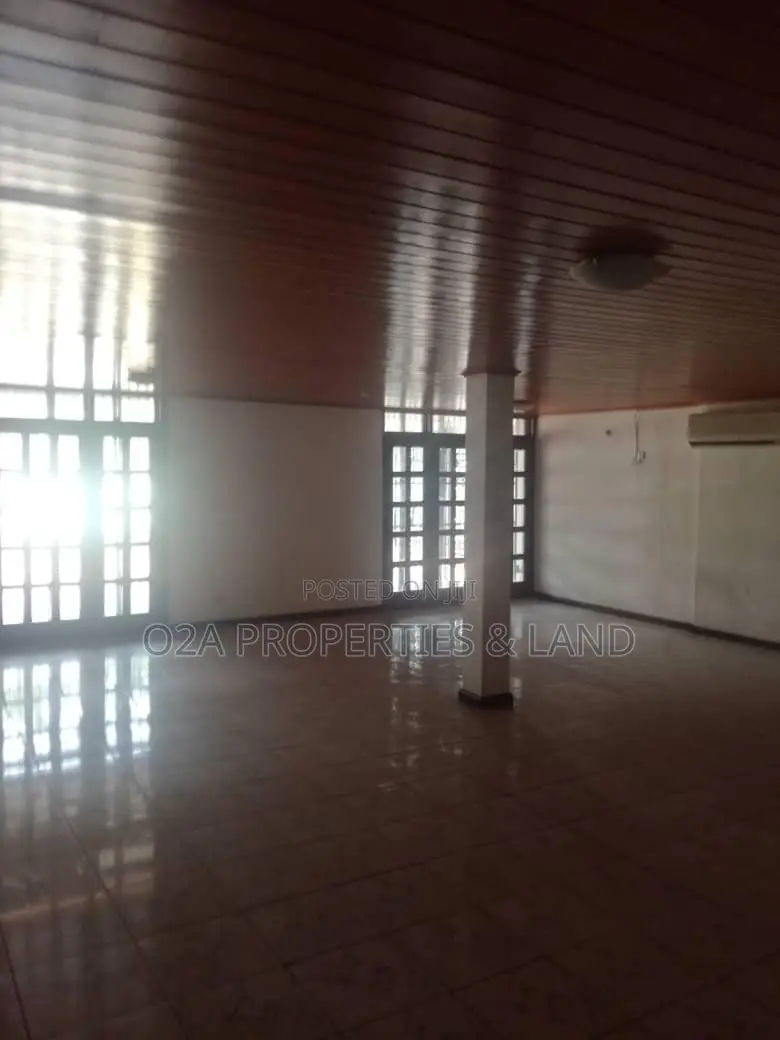 6bdrm House in Airport Residential for rent in Airport Residential Area
