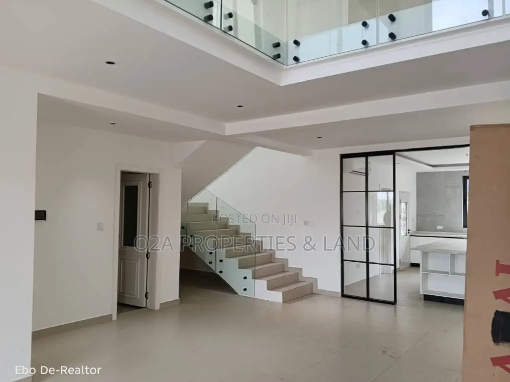 4bdrm House in Botwe School for sale in School Junction