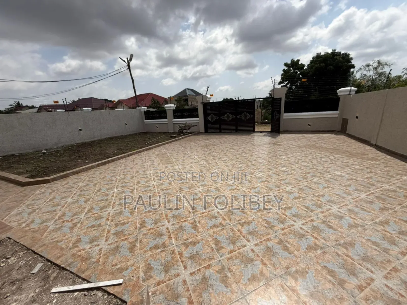3bdrm Apartment in Dg Properties, Ablekuma for sale in Ablekuma