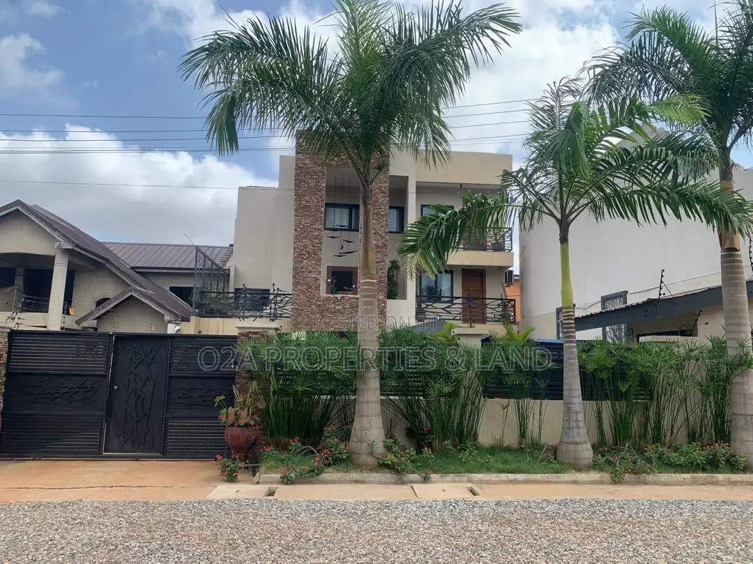 4bdrm House in East Airport for rent in Airport Residential Area