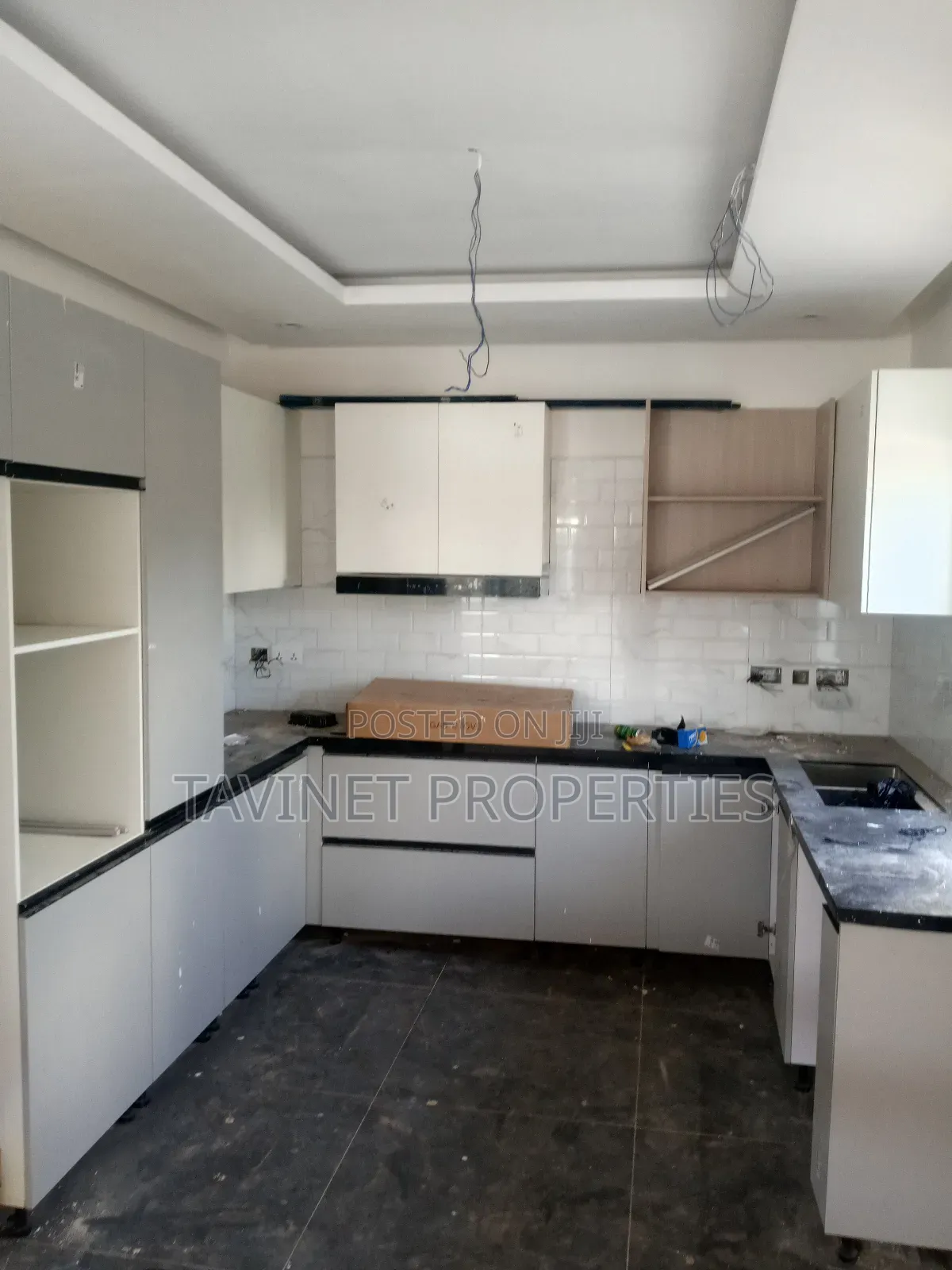 3bdrm Townhouse/Terrace in Ashaley Botwe for sale in Ashaley Botwe