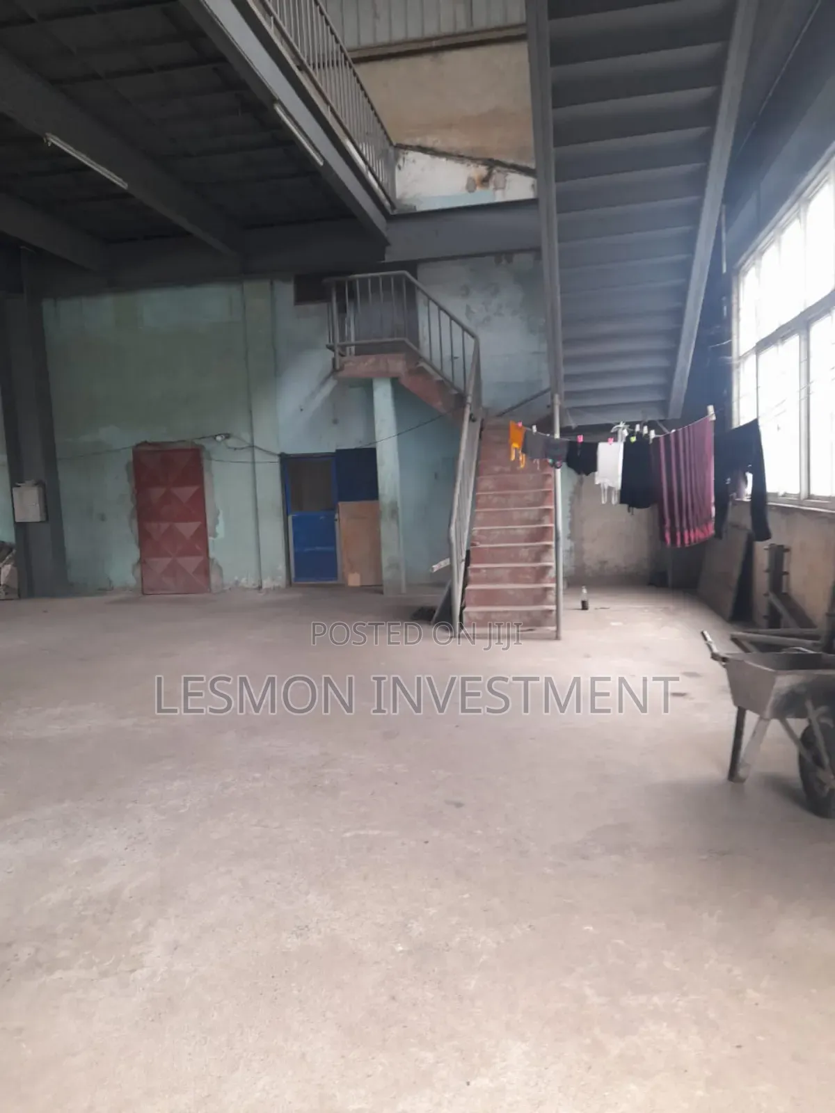 Warehouse Measuring 5000sqm Is for Rent in Tema Industrial Area in Community 25
