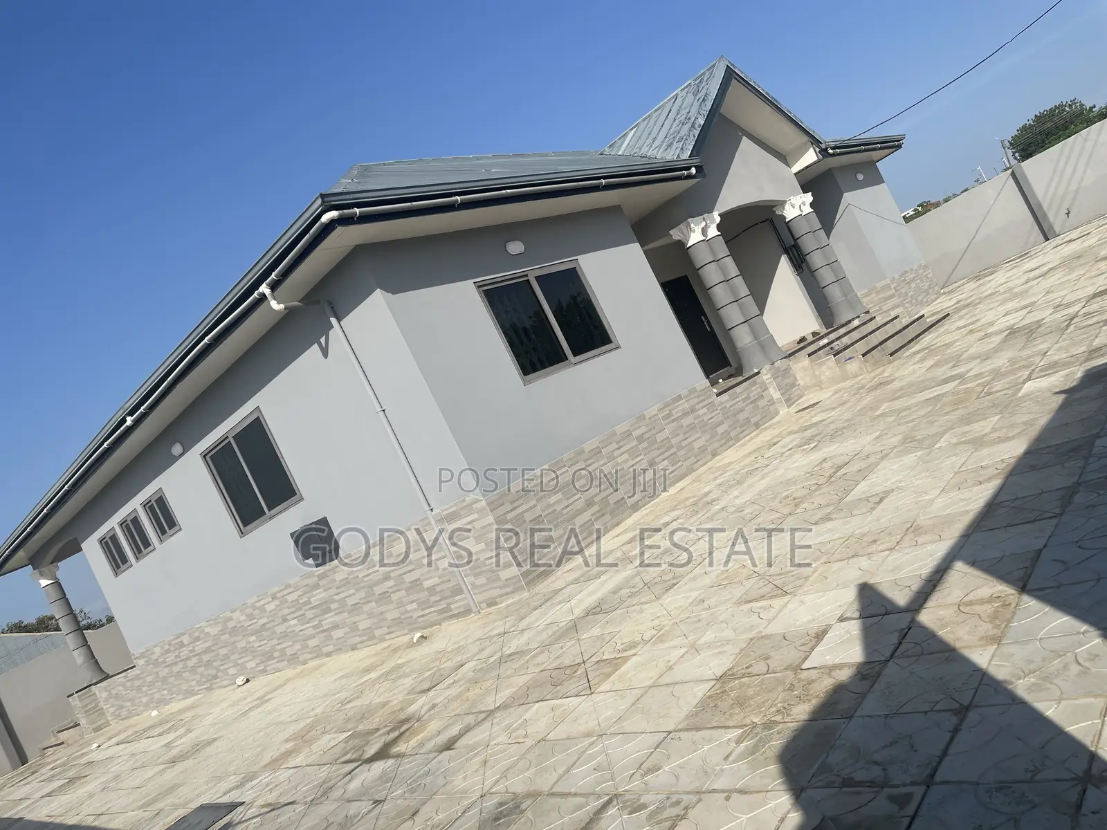 3bdrm House in Domiabra, Kasoa for sale in Kasoa