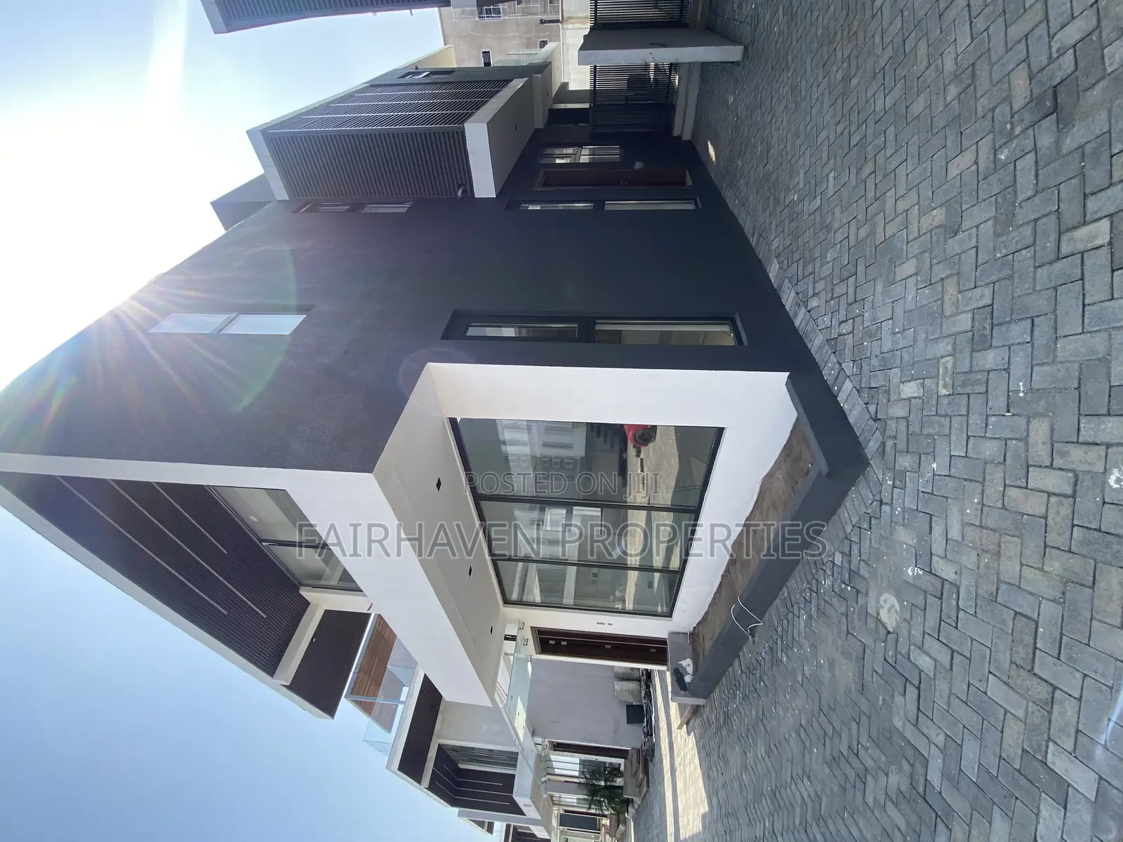 Furnished 3bdrm Townhouse/Terrace in East Airport for sale in Airport Residential Area