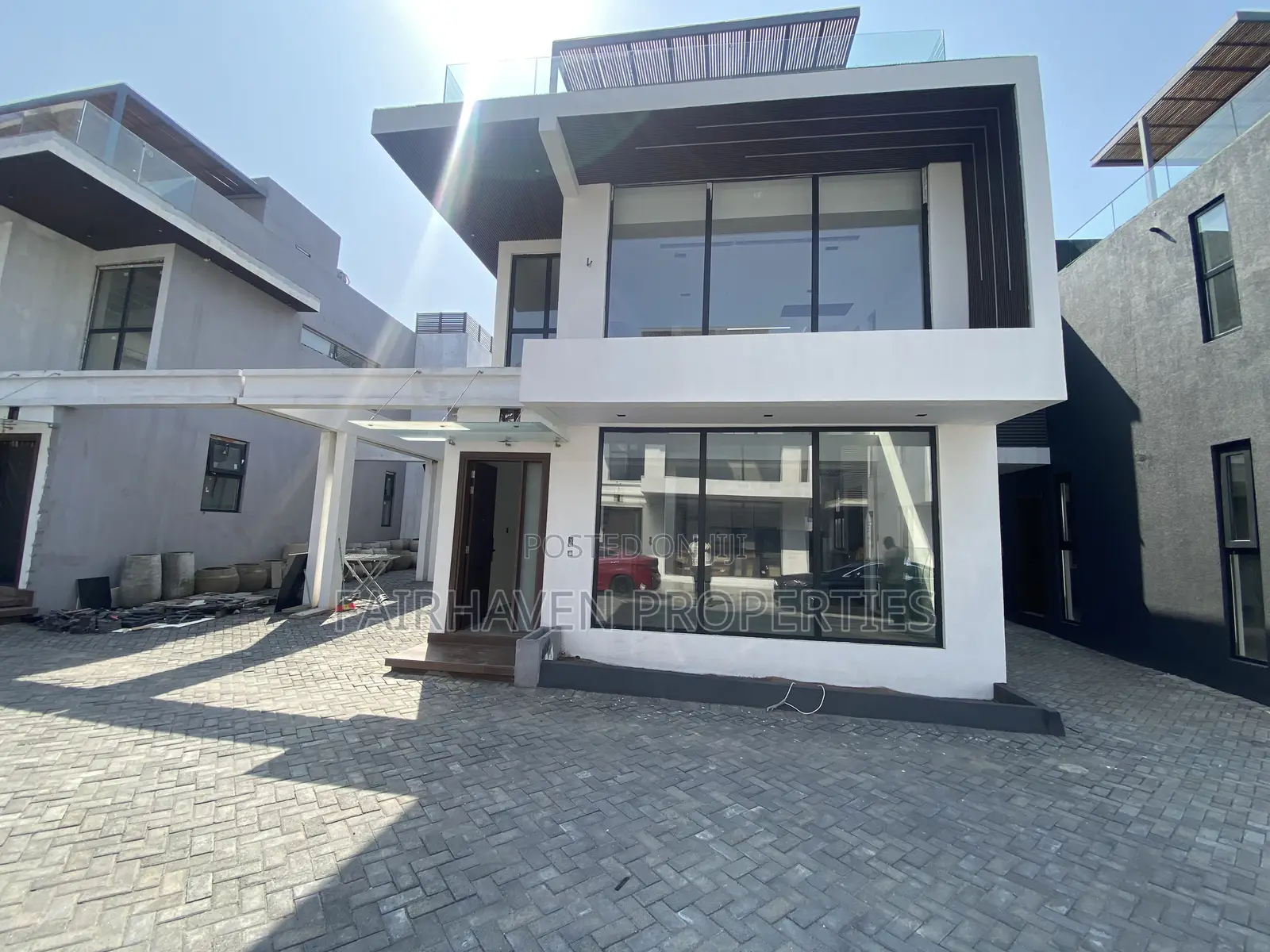 Furnished 3bdrm Townhouse/Terrace in East Airport for sale in Airport Residential Area