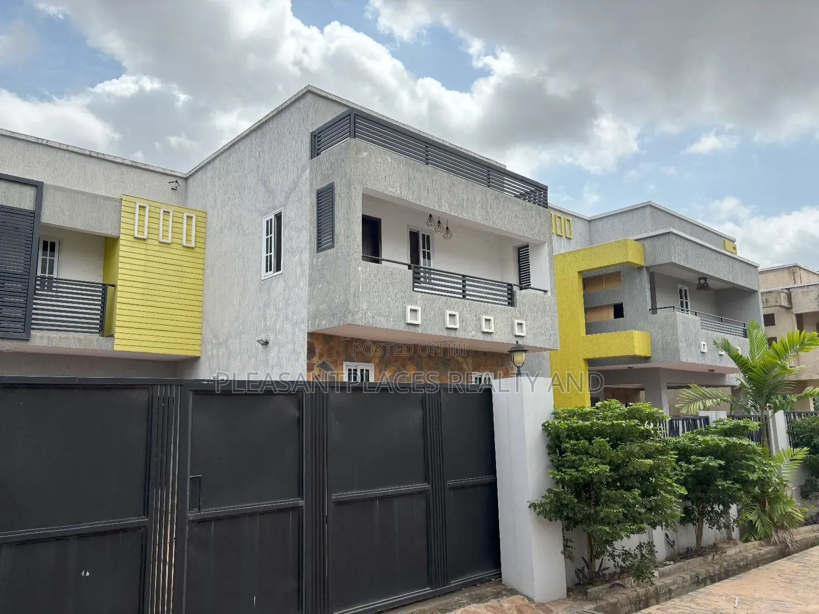 4bdrm Duplex in Pleasantplaces, Ashomang Estate for rent in Ashomang Estate
