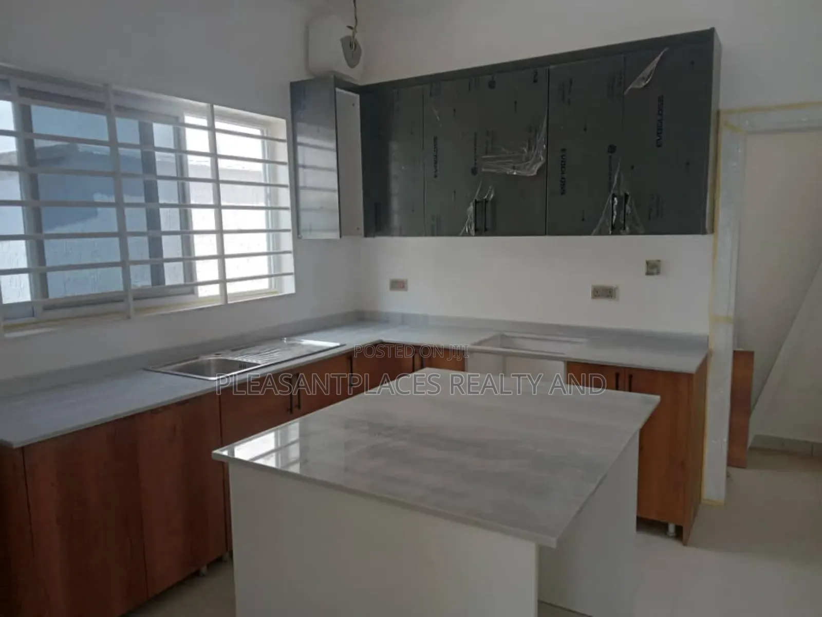 3bdrm House in Adenta for sale in Adenta