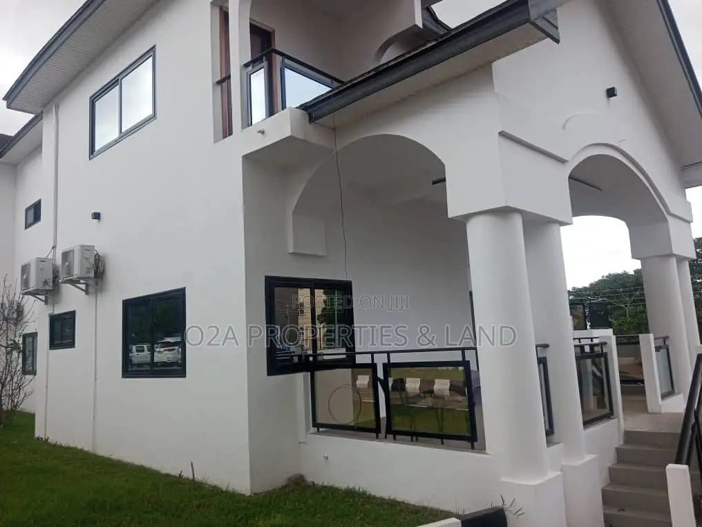 6bdrm House in Airport Residential for rent in Airport Residential Area
