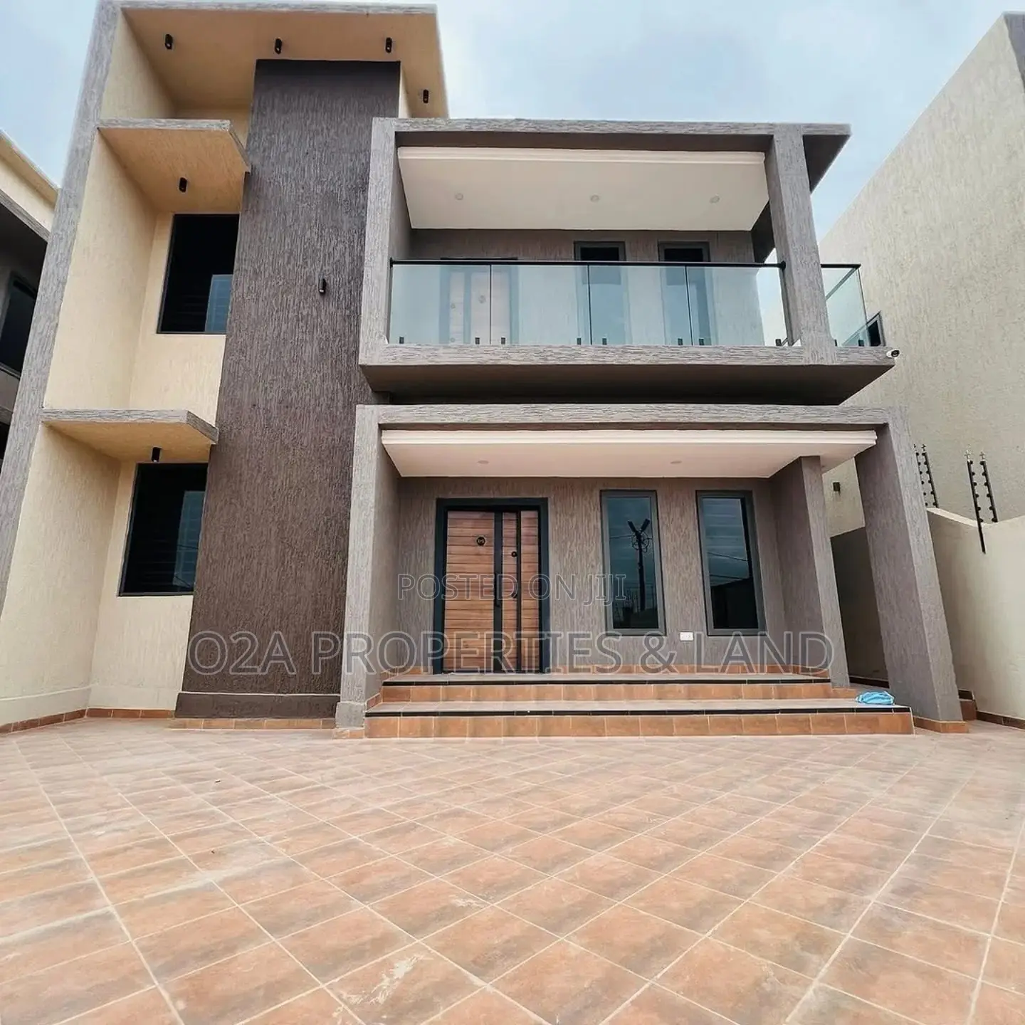 5bdrm House in East Legon Hills for sale in New Legon