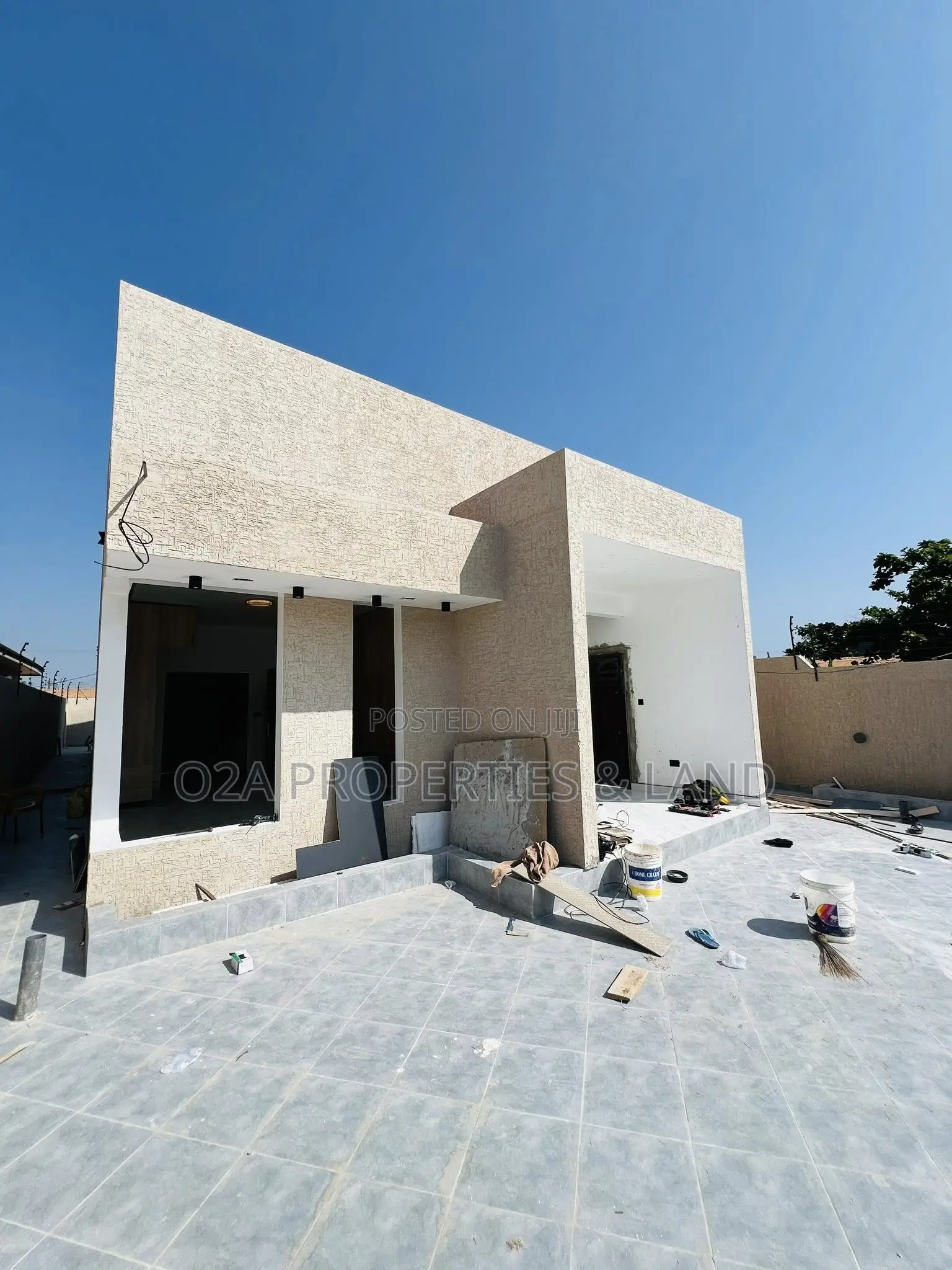3bdrm House in Ashaley Botwe, Lake Side Estate for sale in Lake Side Estate