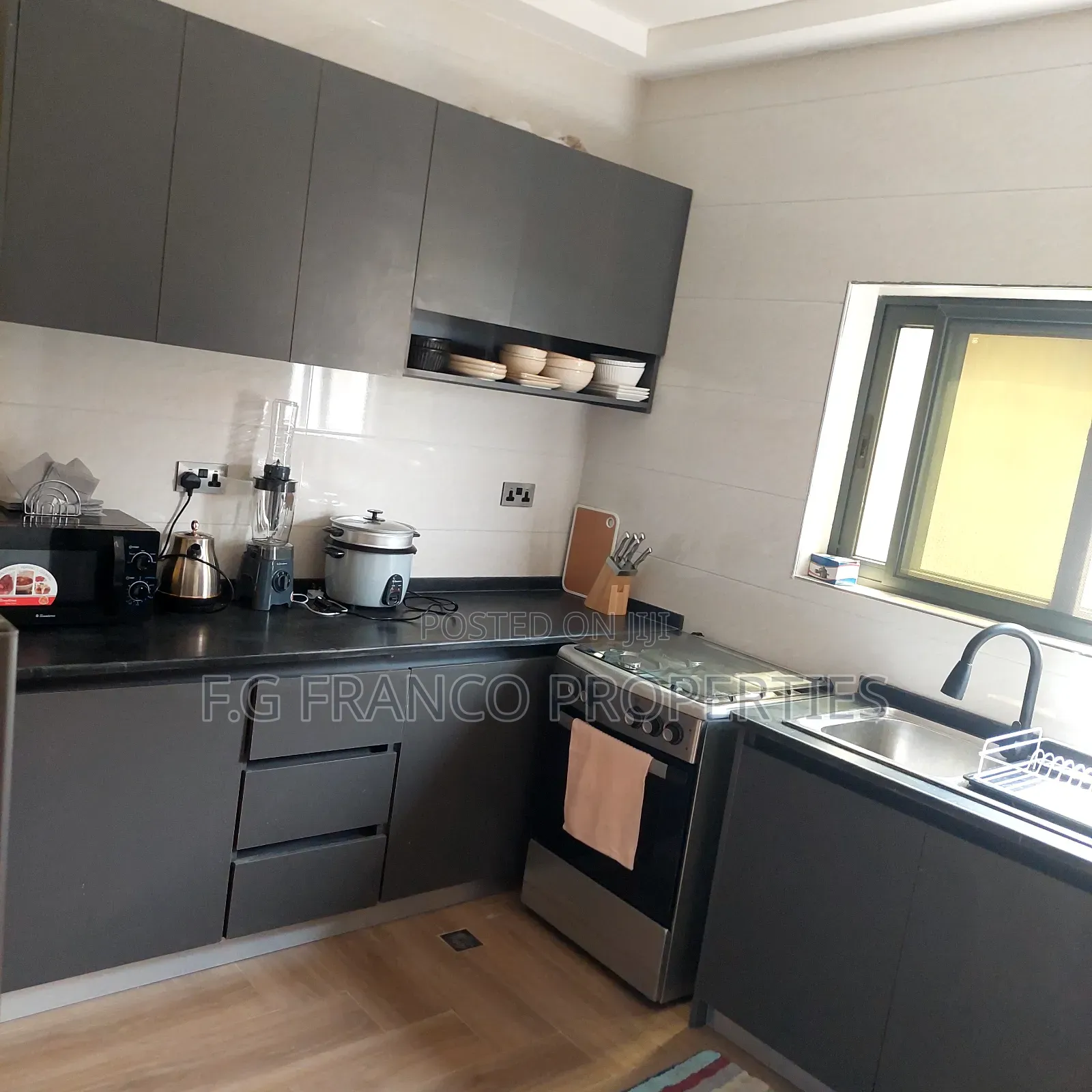 Furnished 2bdrm Apartment in Kg.Franco Properties, Sakumono for rent in Sakumono