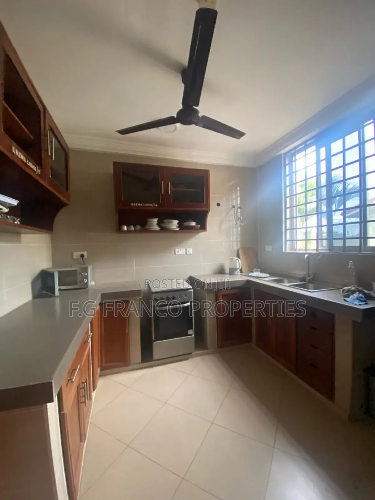 Furnished 7bdrm House in Kg Franco Properties, Spintex for rent in Spintex
