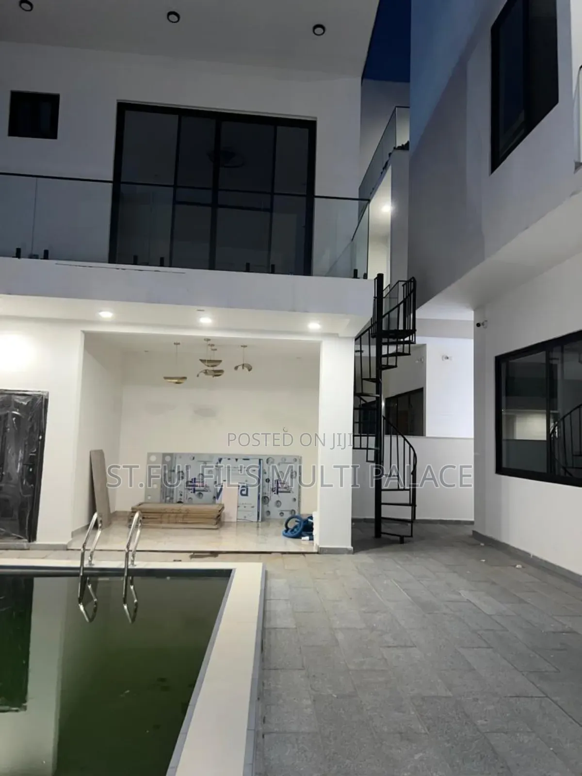 5bdrm Mansion in East Legon Around, Madina for sale in Madina