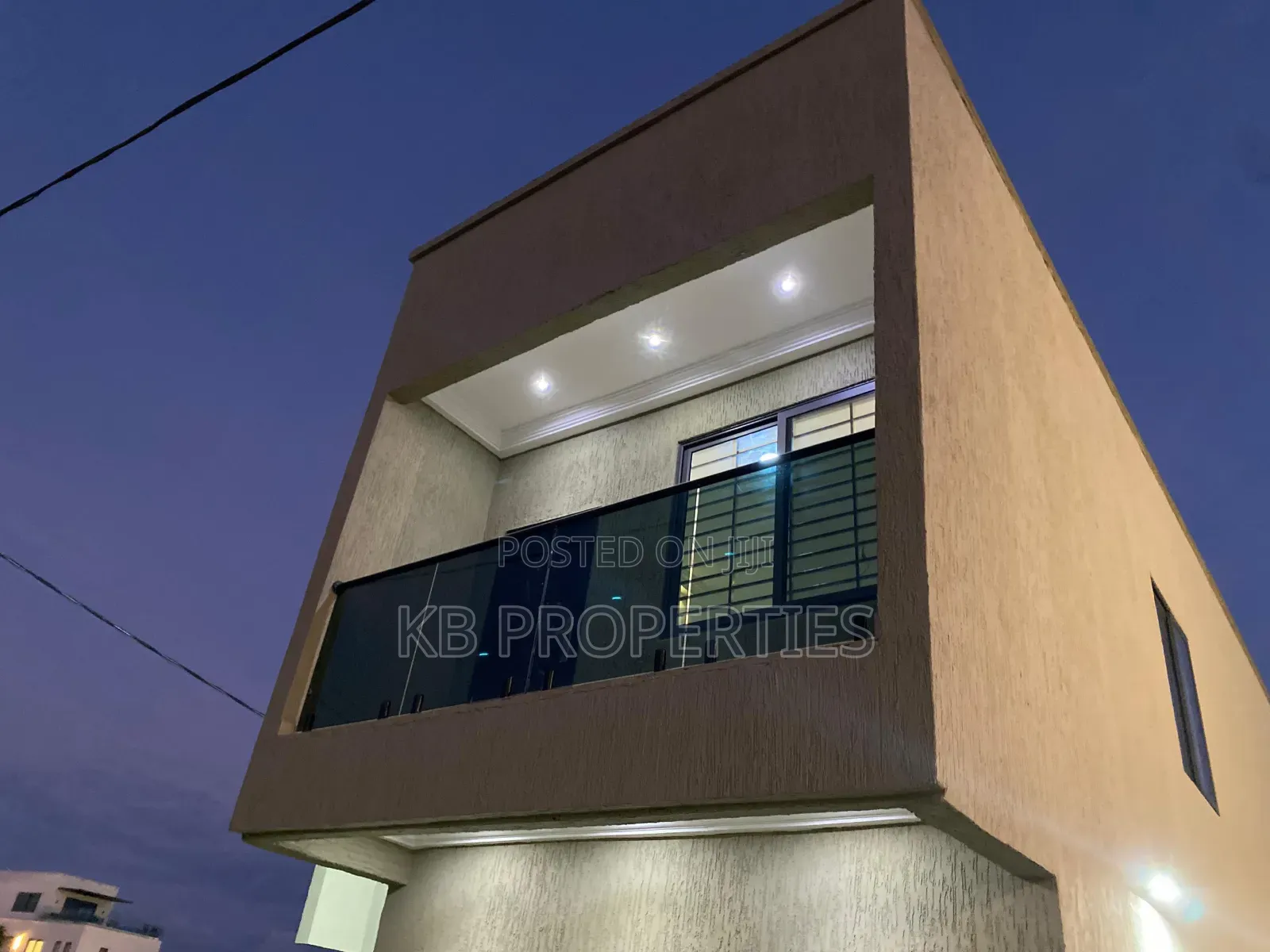 4bdrm Duplex in Kb Properties, Burma Camp for rent in Burma Camp