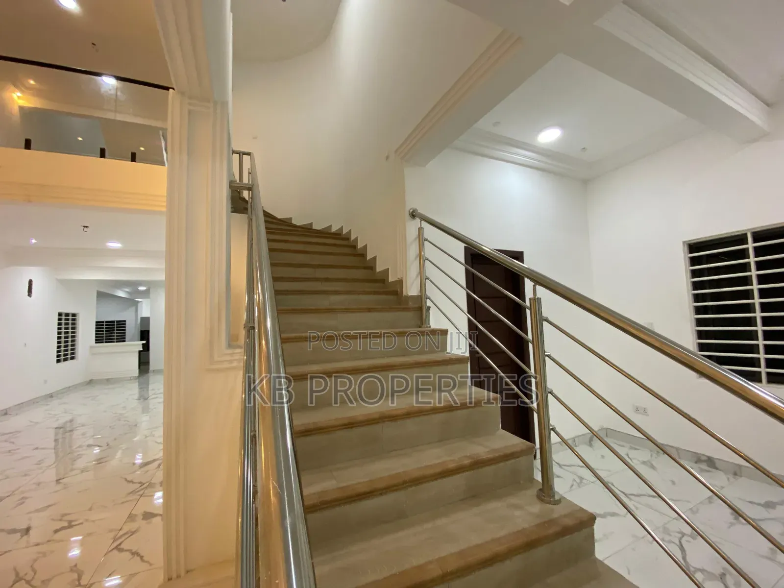 4bdrm Duplex in Kb Properties, Burma Camp for rent in Burma Camp