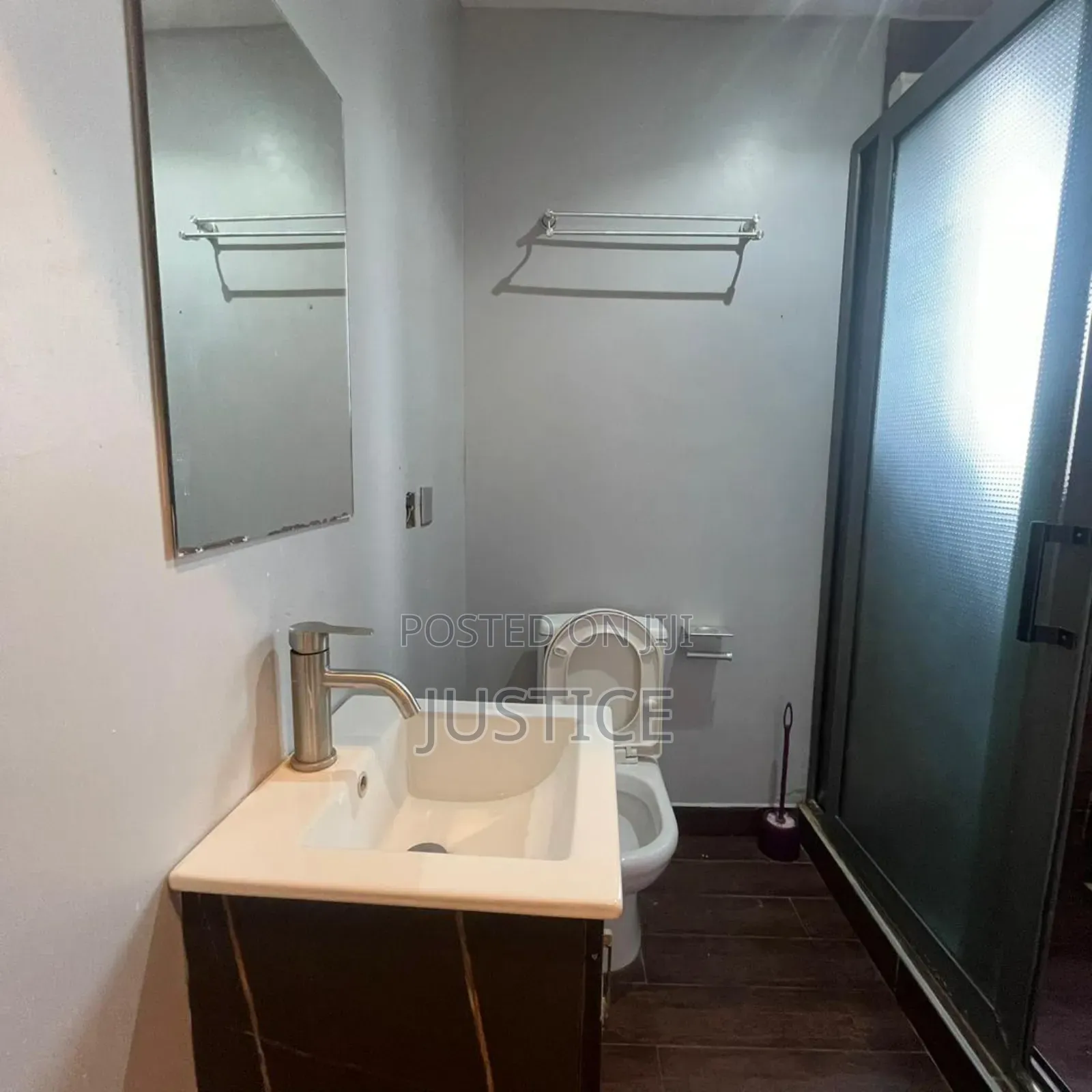 Furnished 3bdrm Townhouse / Terrace in School Junction for rent in School Junction