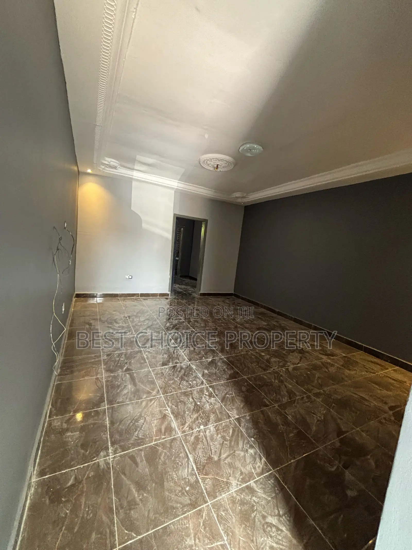 Chamber and Hall Sc in Adenta