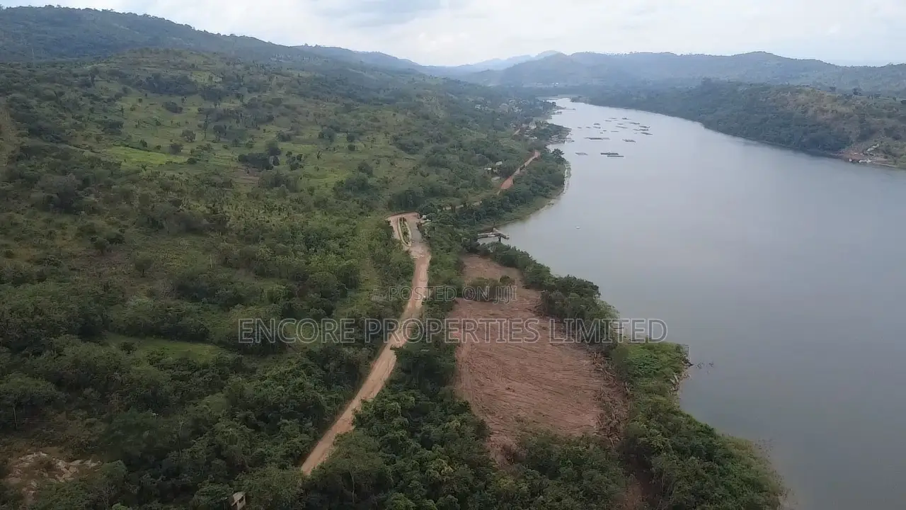 Lakeside Land Inside Akosombo in Asuogyaman