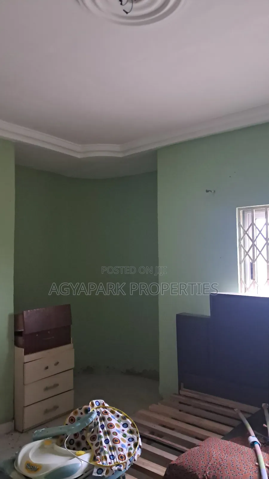 4bdrm Maisonette in Achiaman, Amasaman for sale in Amasaman