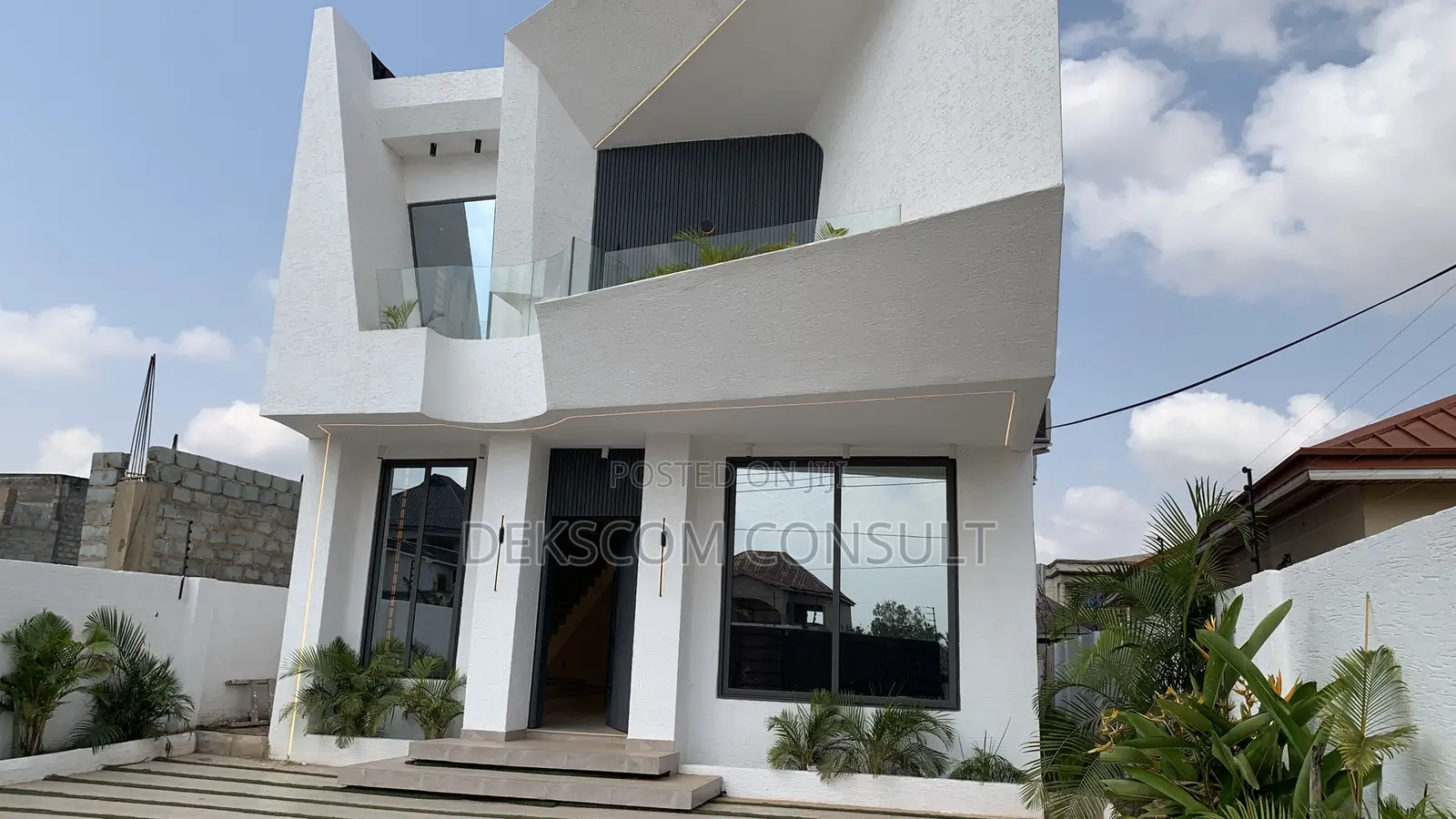 3bdrm House in Adjiriganor for sale in Adjiriganor