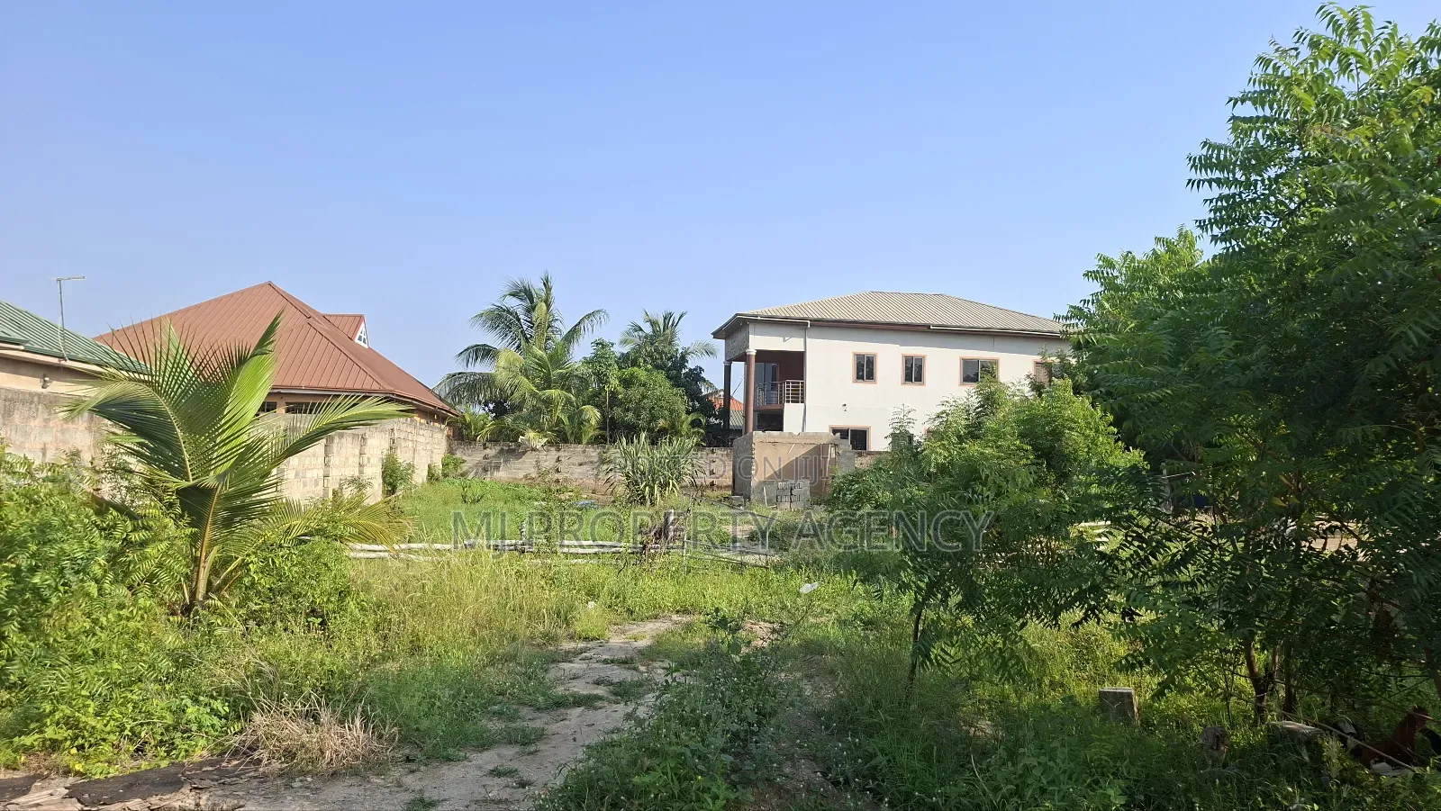 1 and Half Plots at Tema Community 25 Near Devtraco in Community 25