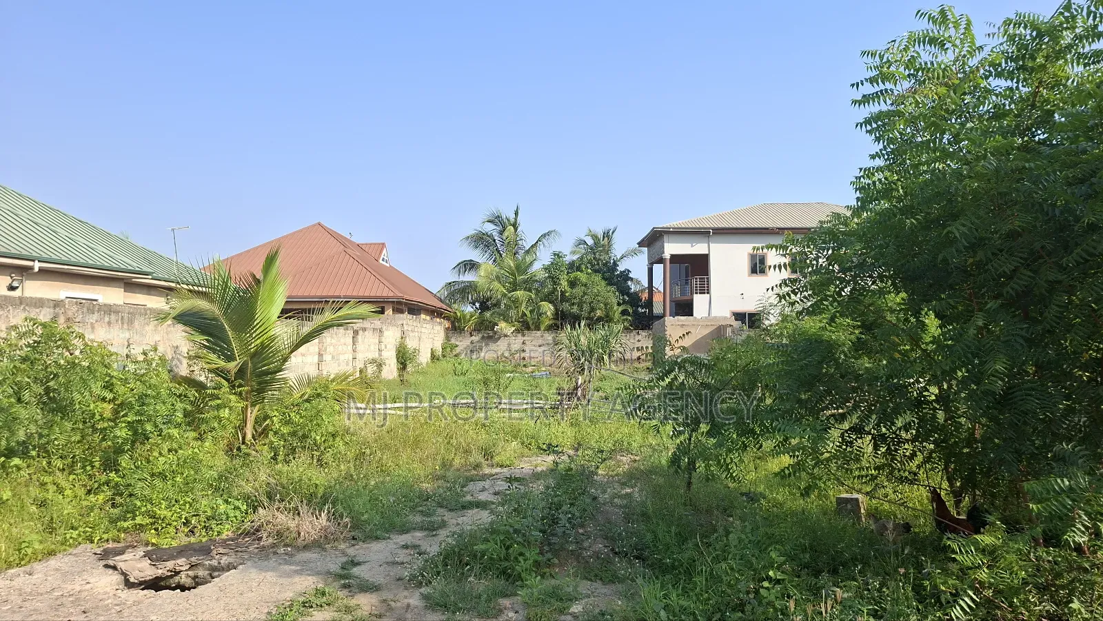 1 and Half Plots at Tema Community 25 Near Devtraco in Community 25