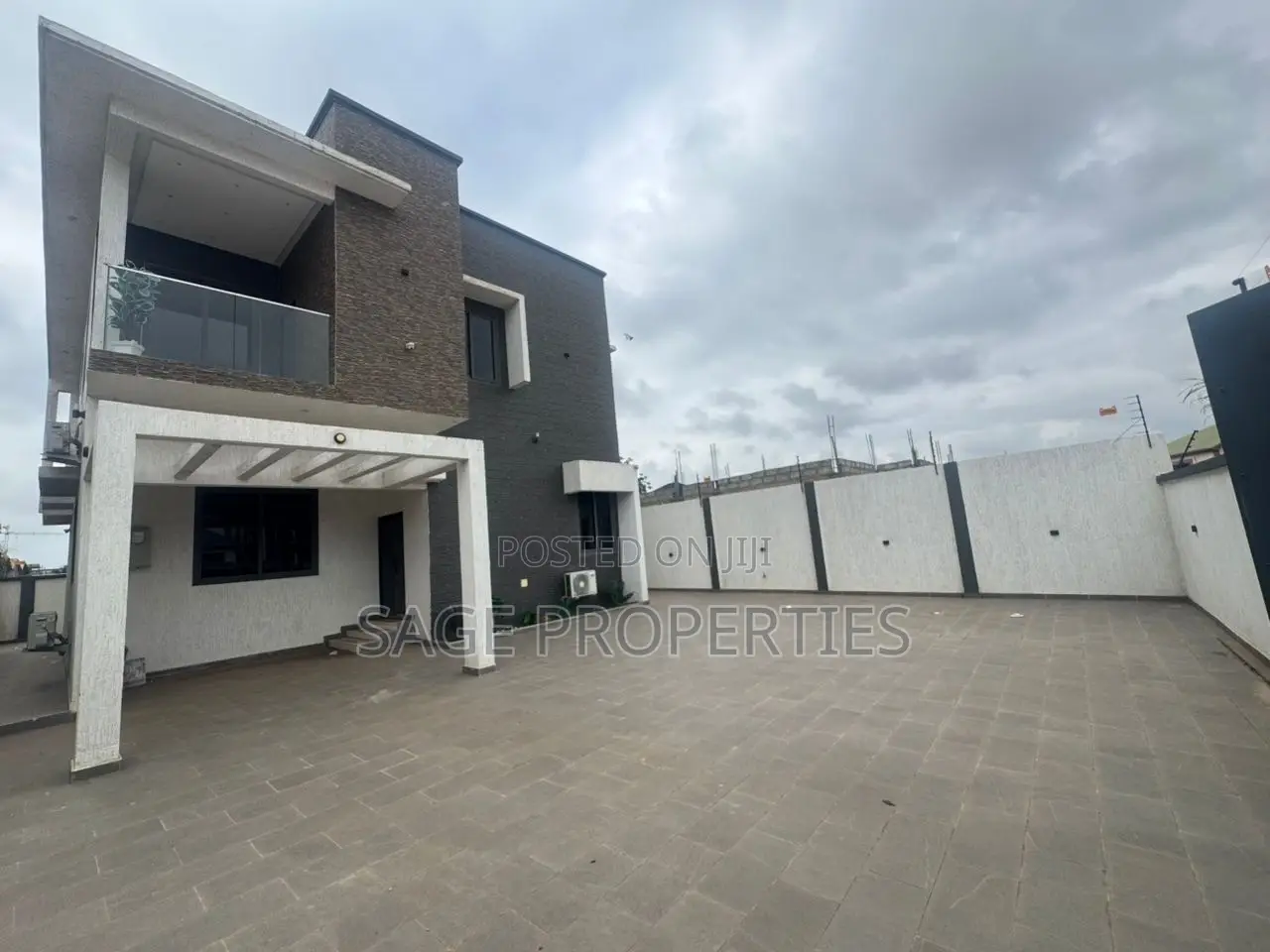 4bdrm House in American House for sale in American House