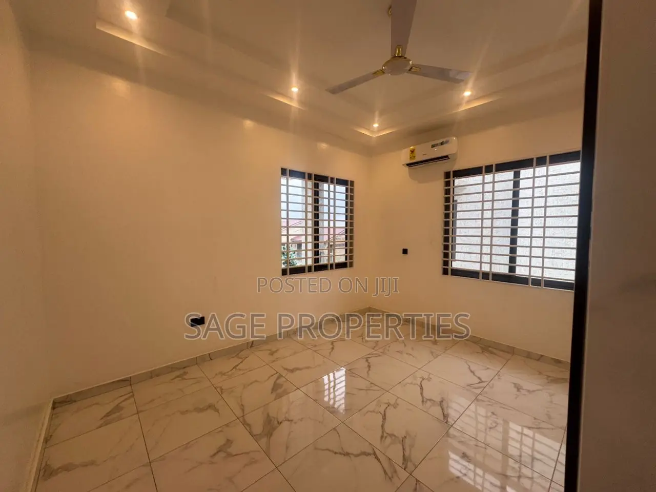 4bdrm House in American House for sale in American House