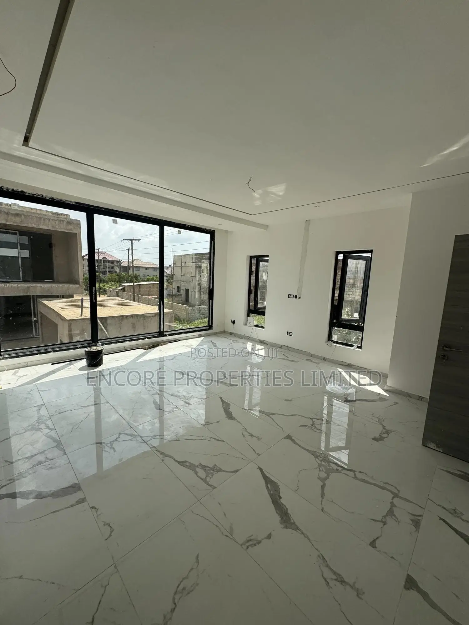 Furnished 5bdrm House in Encore Properties, Lake Side Estate for sale in Lake Side Estate
