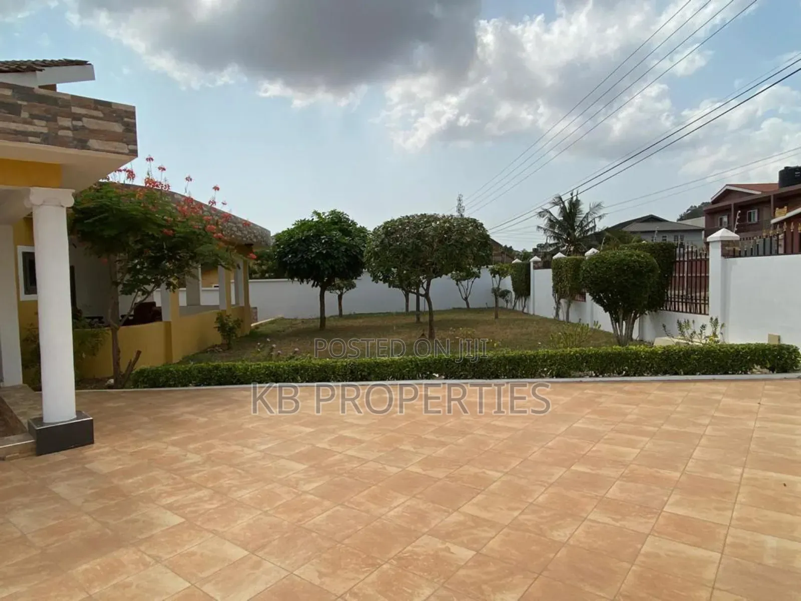 6bdrm Mansion in Kb Properties, Airport Residential Area for sale in Airport Residential Area