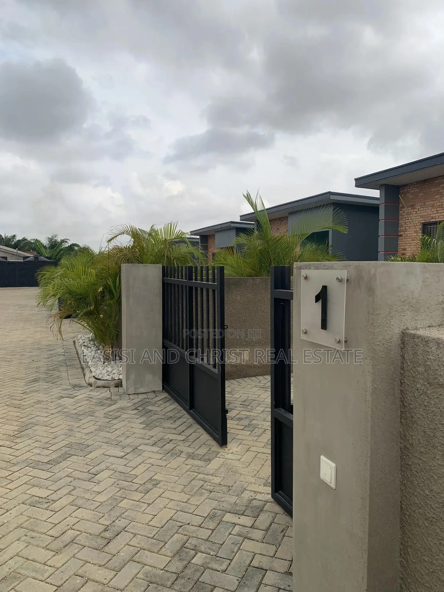 Mini Flat in Lasisi And Christ, Amasaman for rent in Amasaman
