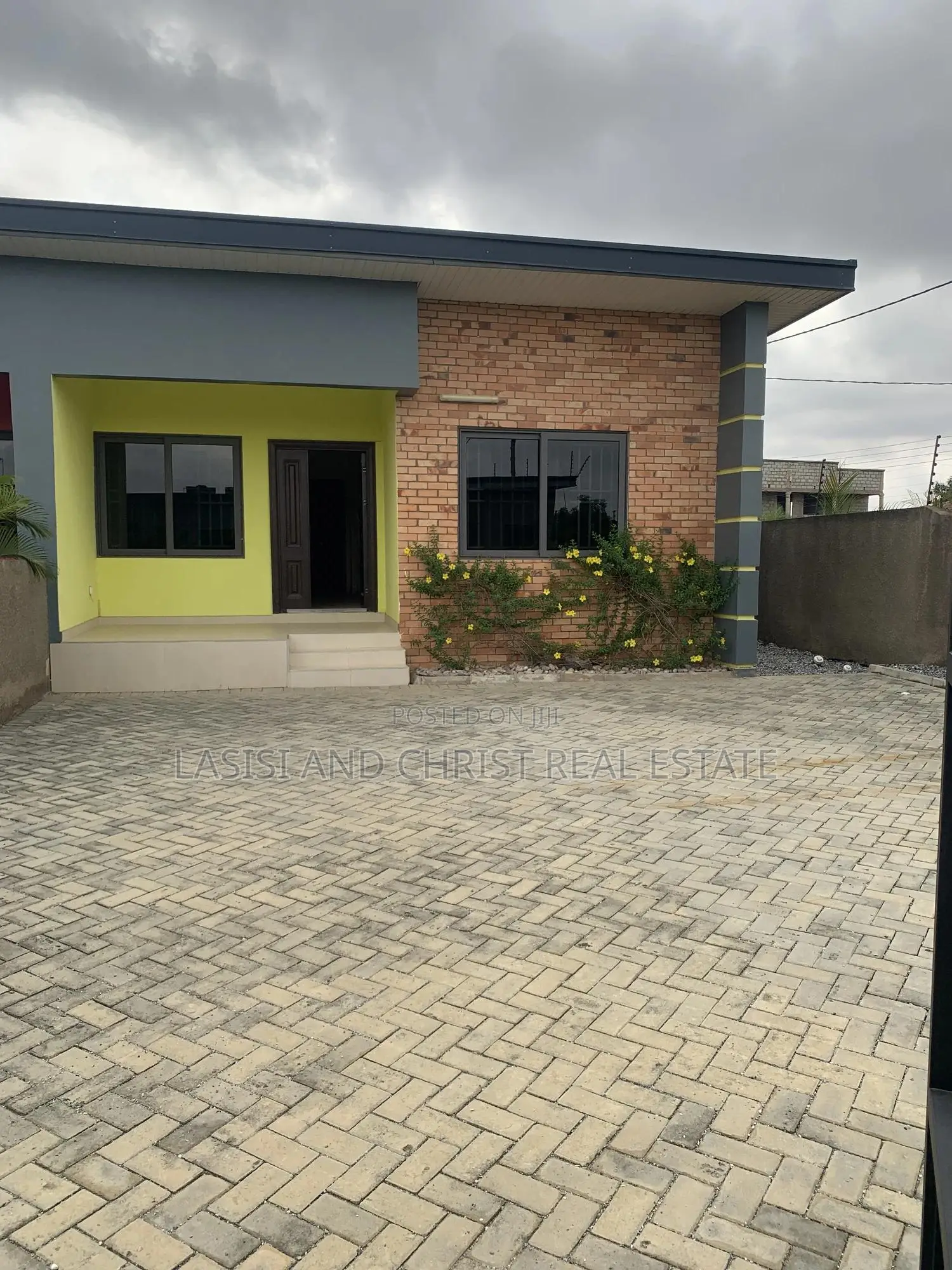 Mini Flat in Lasisi And Christ, Amasaman for rent in Amasaman