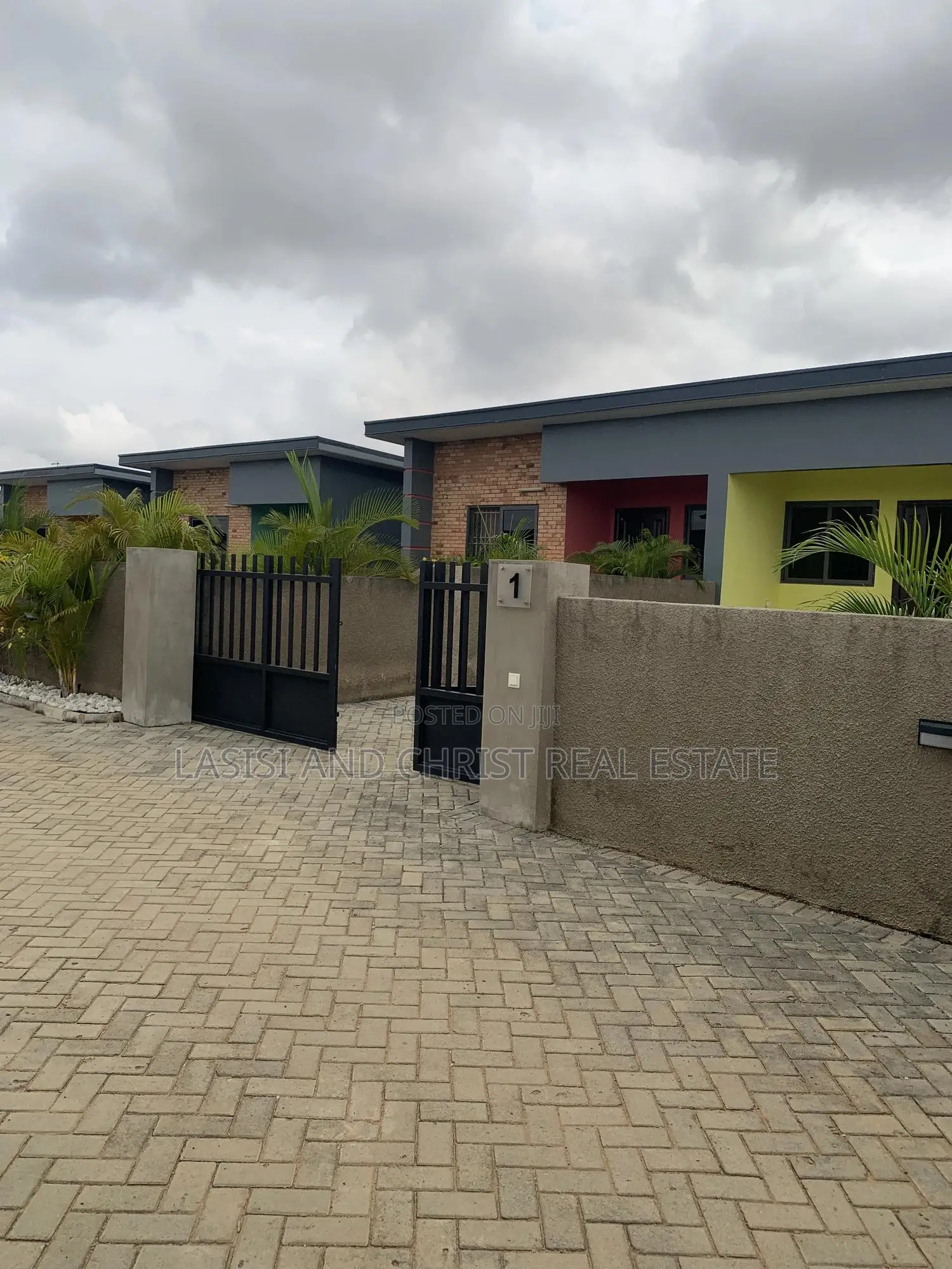 Mini Flat in Lasisi And Christ, Amasaman for rent in Amasaman