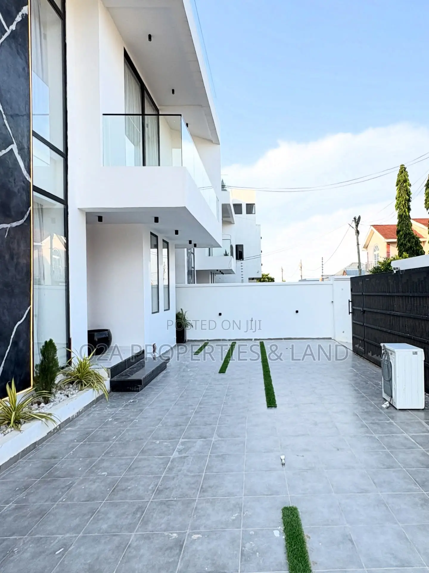 4bdrm House in East Legon, Bawaleshie for sale in Bawaleshie