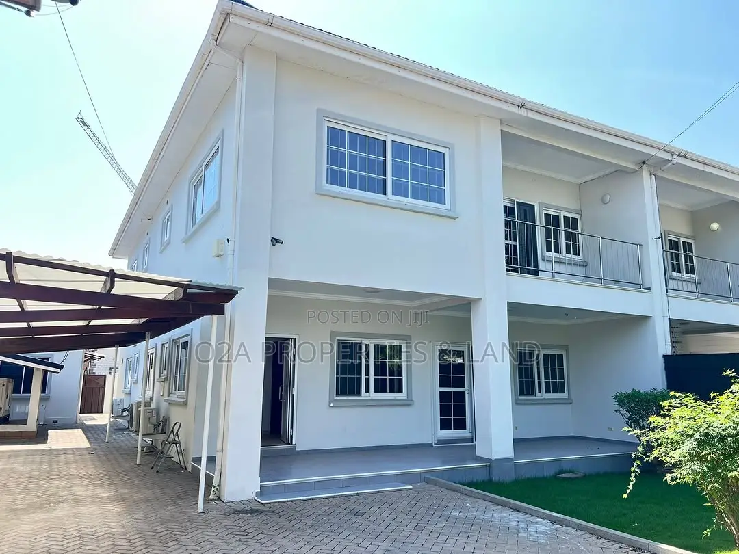 4bdrm House in Cantonments, Acquinas for rent in Acquinas