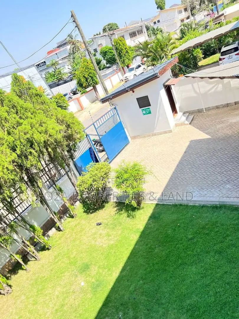 4bdrm House in Cantonments, Acquinas for rent in Acquinas