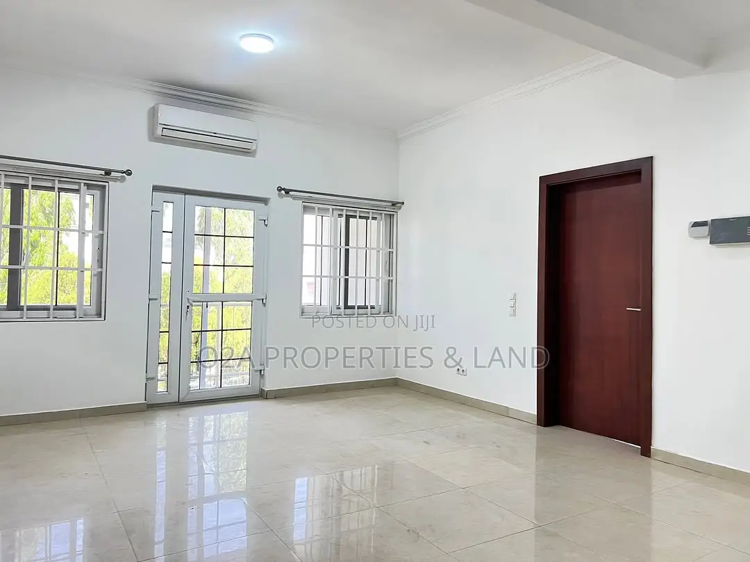 4bdrm House in Cantonments, Acquinas for rent in Acquinas