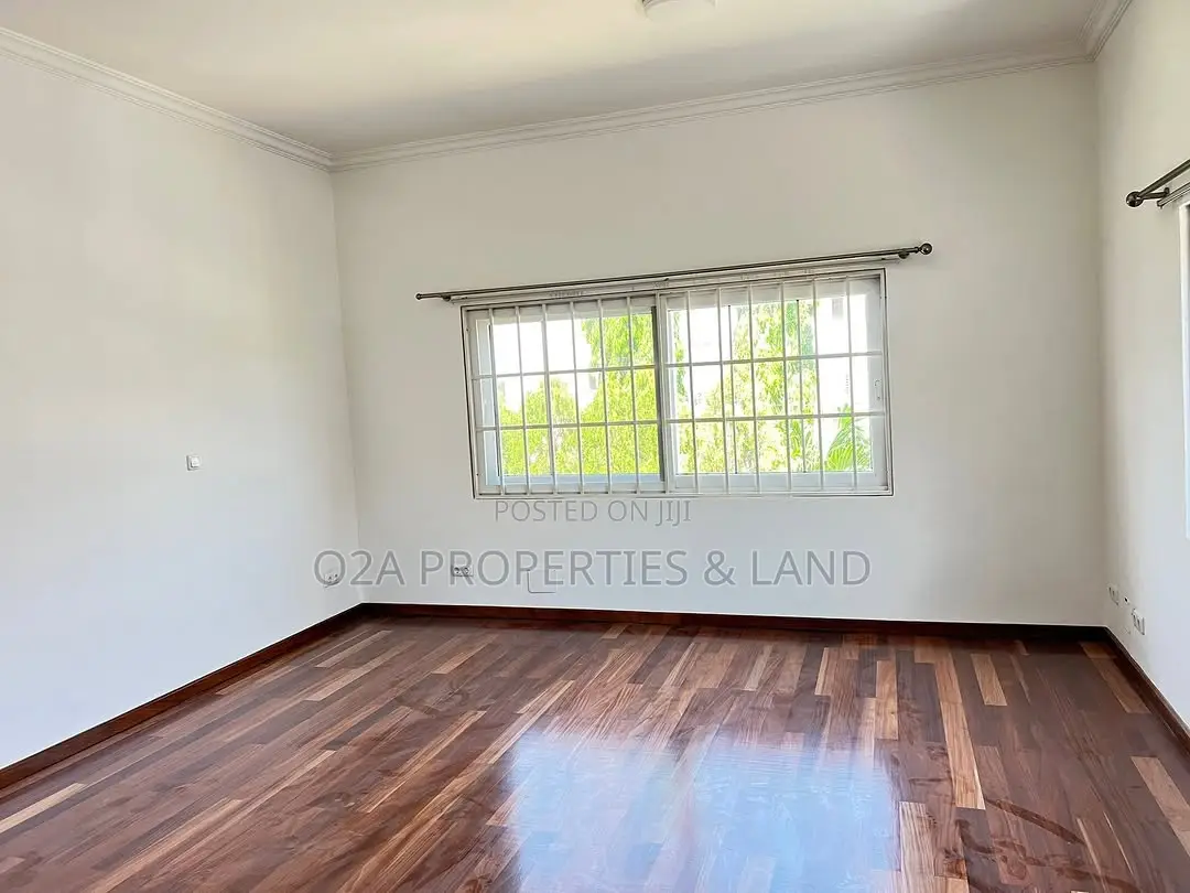 4bdrm House in Cantonments, Acquinas for rent in Acquinas