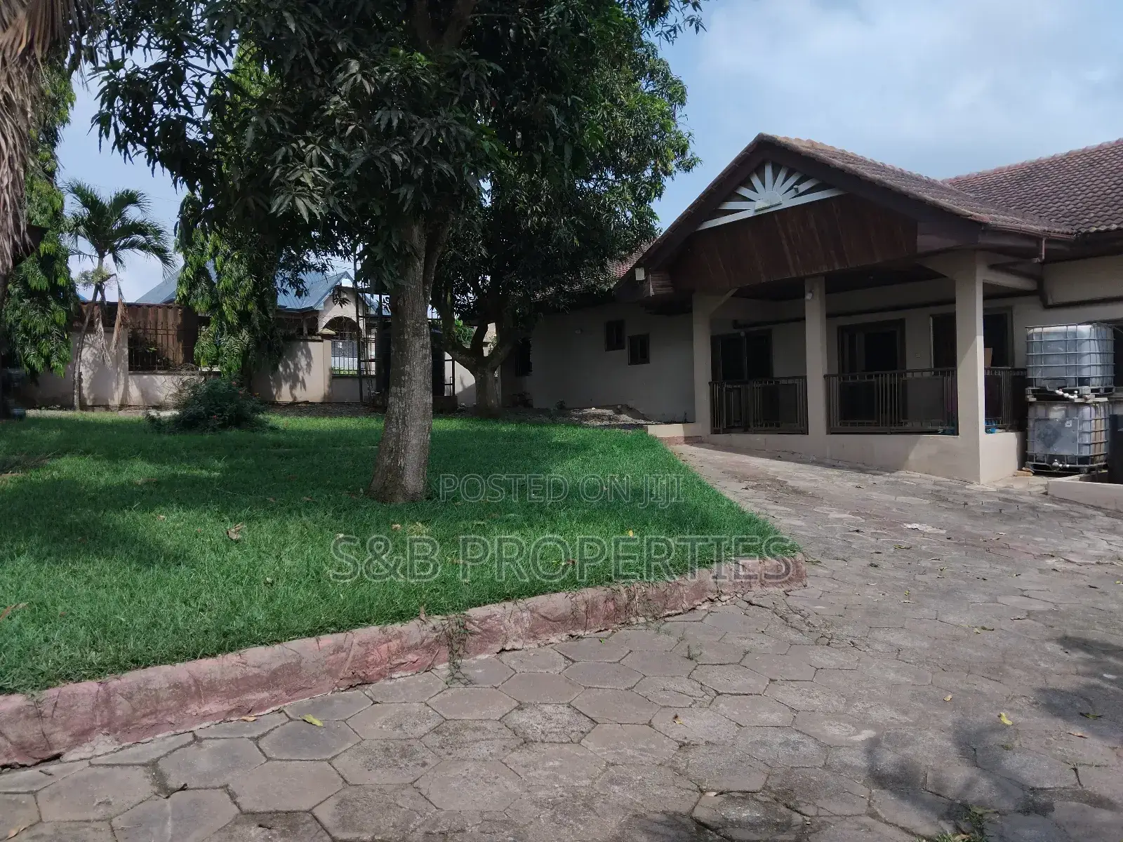 4bdrm Apartment in Ashomang Estate for rent in Ashomang Estate
